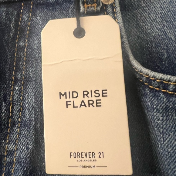NWT Forever 21 midrise flare jeans size 27 Concert, festival, boho - Picture 4 of 11